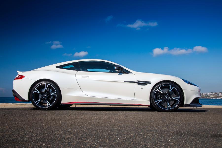  Aston Martin Vanquish S 2017 года  (AU) (фото 7 из 18)